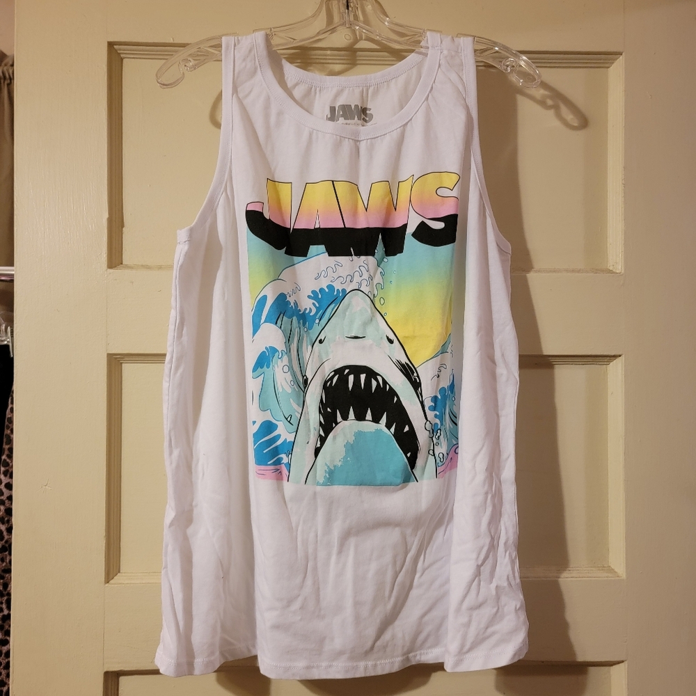 Torrid JAWS tank top size 2